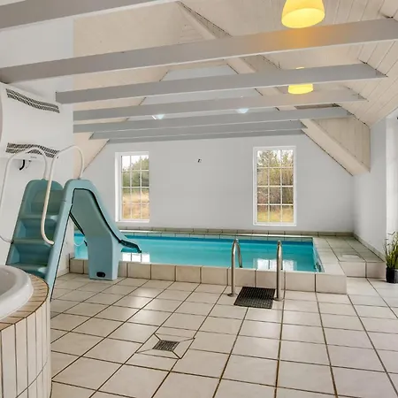 Awesome In Romo With Private Swimming Pool, Be Inside Or Outside Tatil Evi