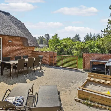 Awesome In Romo With Private Swimming Pool, Be Inside Or Outside Tatil Evi